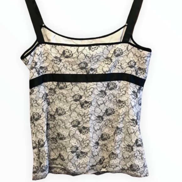 Ann Taylor | Black & White Floral Spaghetti Strap Tank Top | Sz 8 - Picture 4 of 9